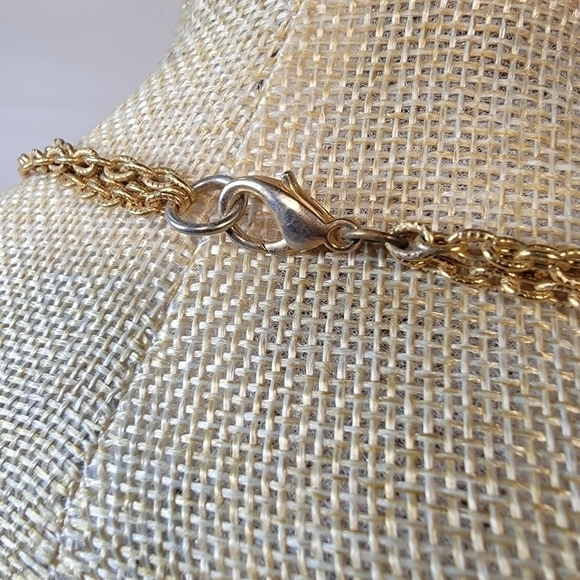 Long layered three stand necklace pink and cream beads on gold tone chains - Picture 12 of 13